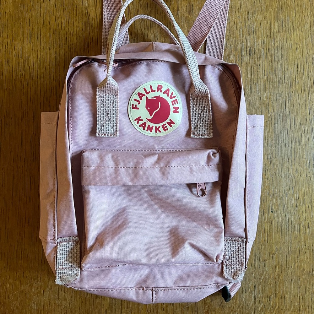 Fjallraven Kanken Mini backpack - pink